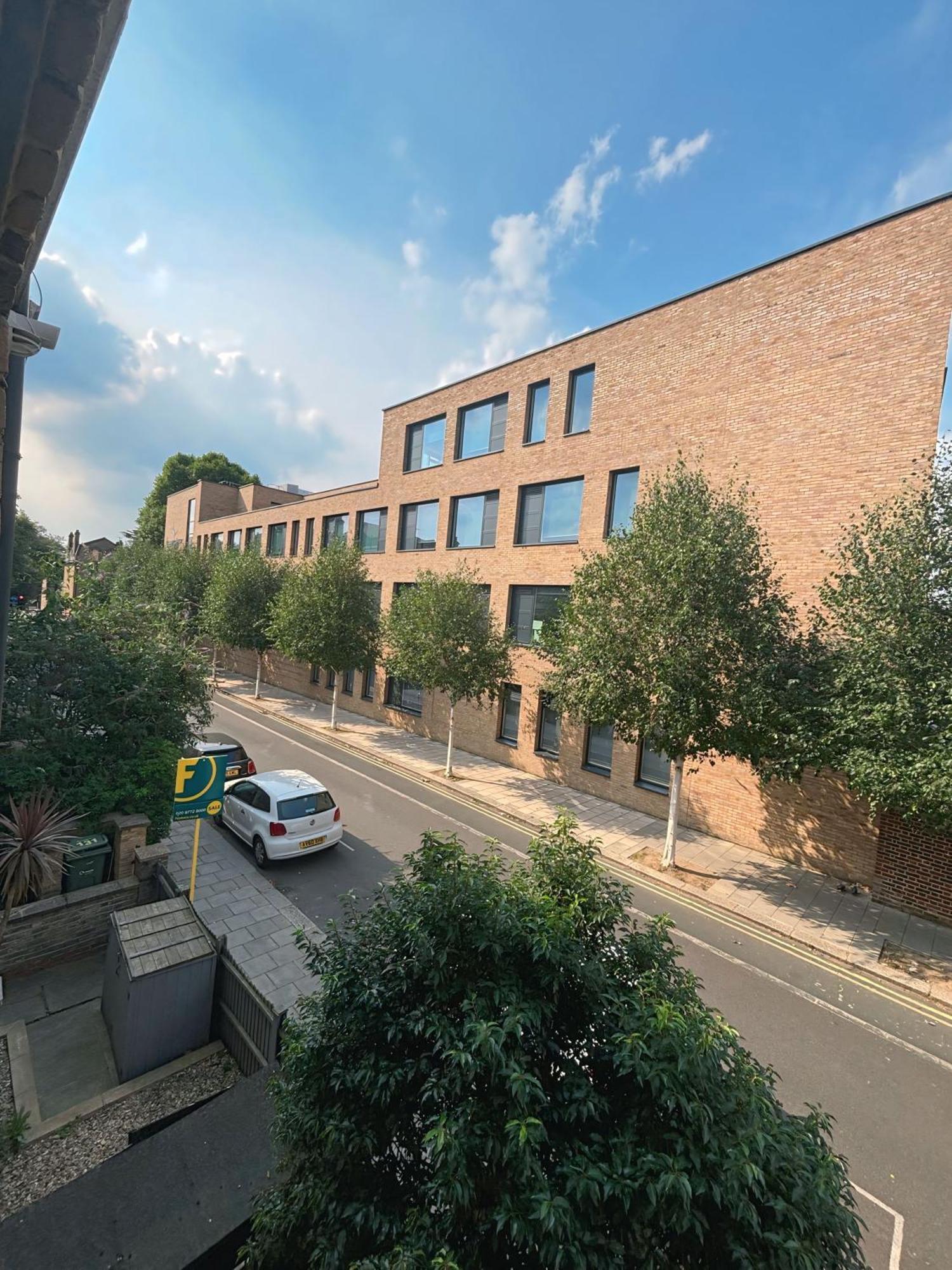 Homestay Double Bedroom In Clapham