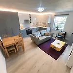 Double Bedroom In Clapham